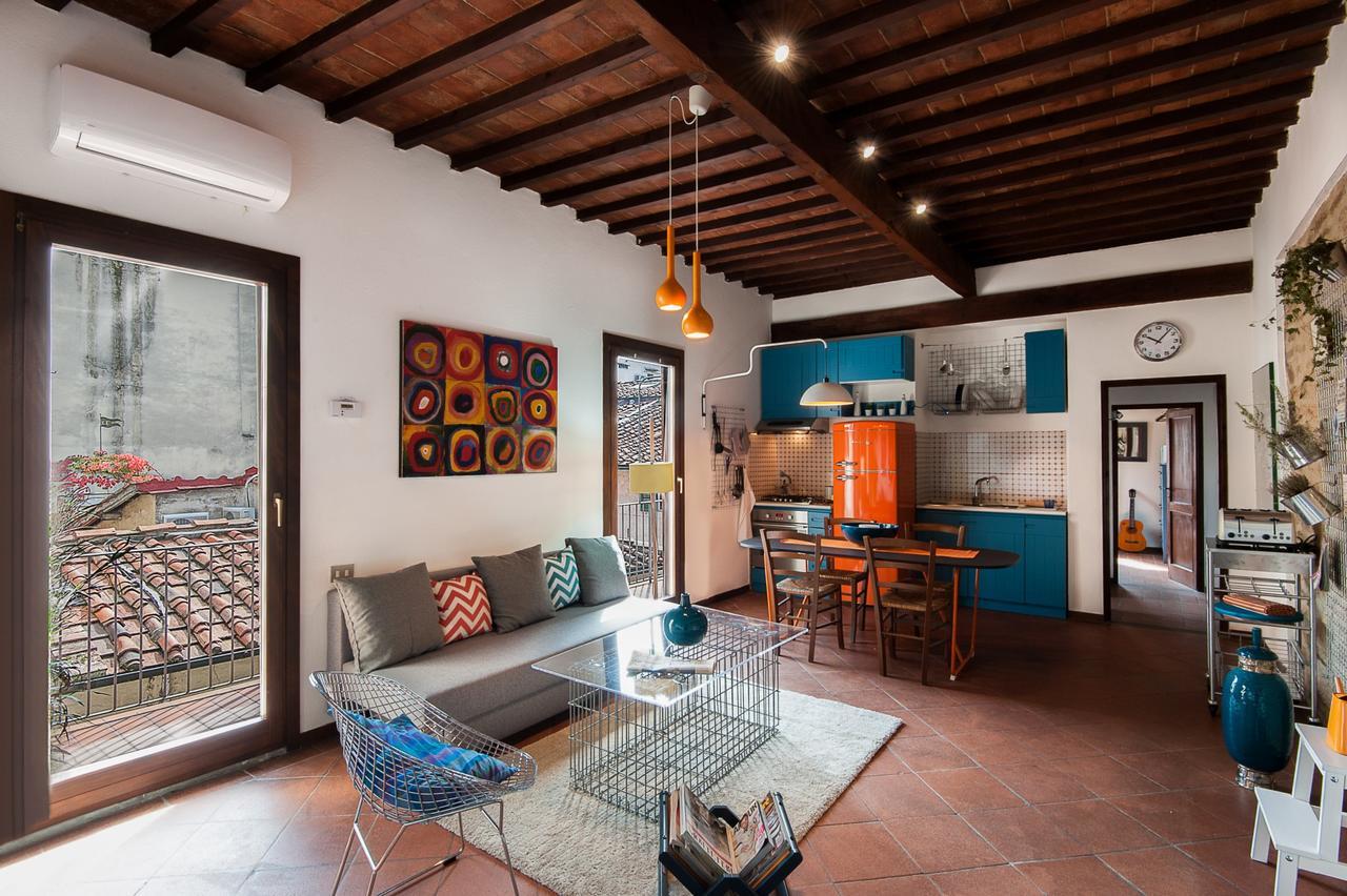 Authentic Flat In The City Center Florencia Exterior foto