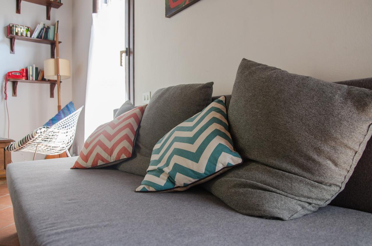 Authentic Flat In The City Center Florencia Exterior foto