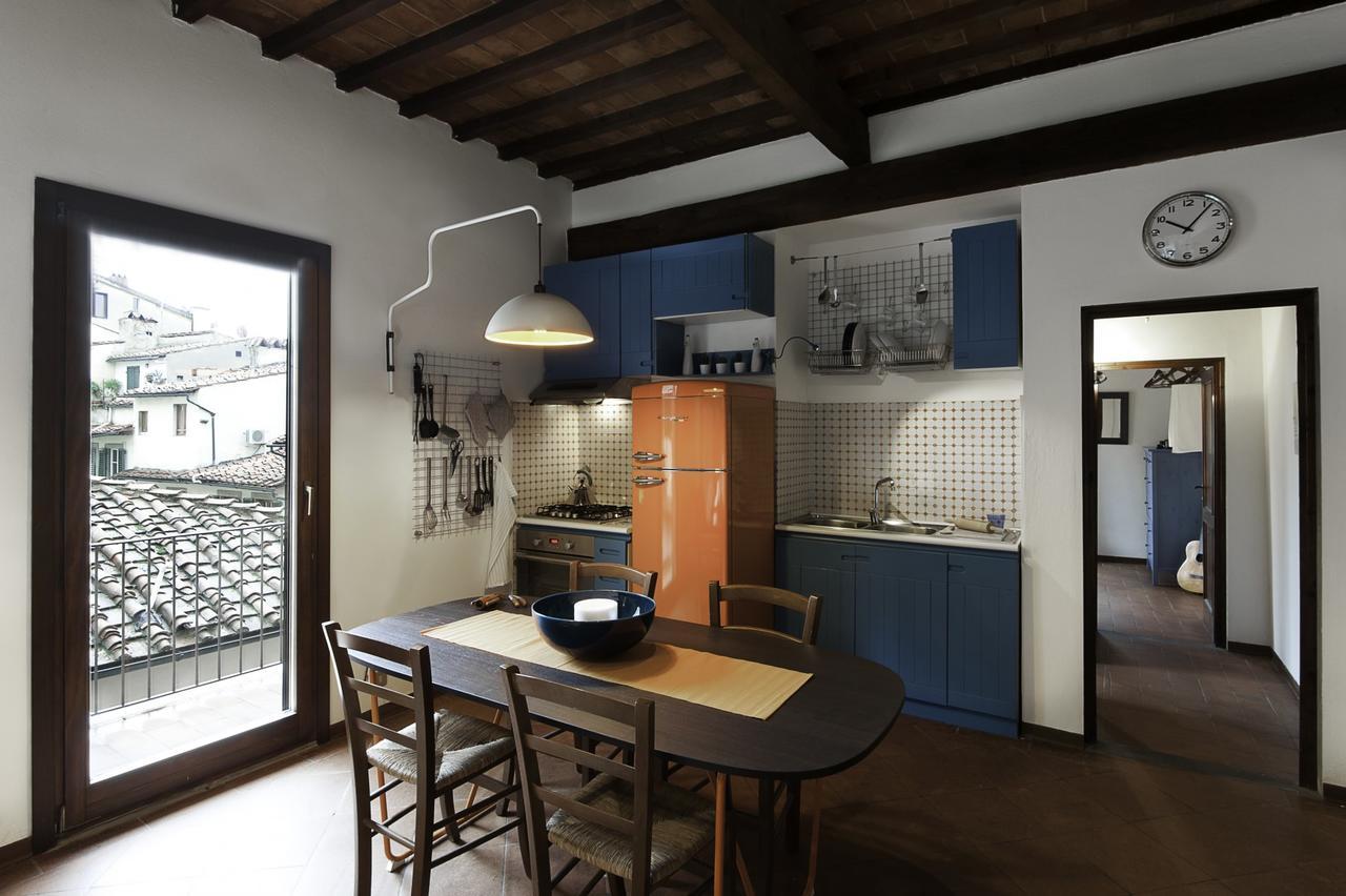 Authentic Flat In The City Center Florencia Exterior foto